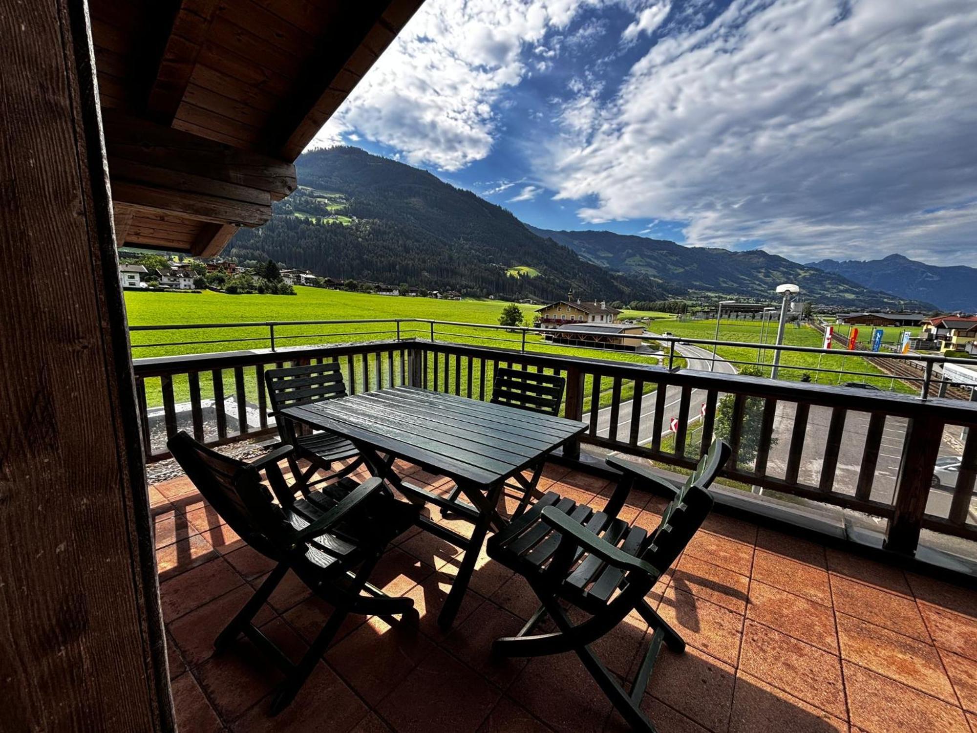 Apart Hartl Ried im Zillertal Luaran gambar